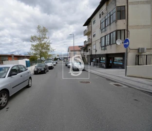 Negócio para Venda em Sé, Santa Maria e Meixedo