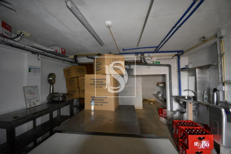Negócio para Venda em Sé, Santa Maria e Meixedo Foto 6
