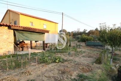 Moradia T2 para Venda em Outeiro