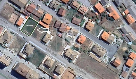 Terreno para Venda em Sé, Santa Maria e Meixedo