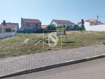 Terreno para Venda em Sé, Santa Maria e Meixedo