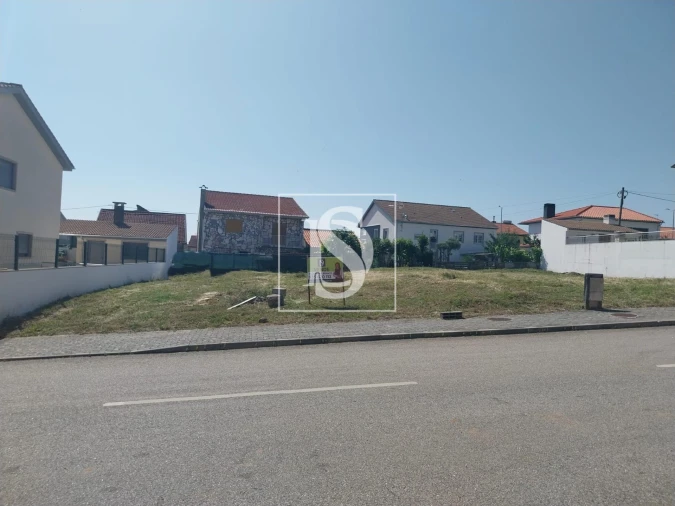 Terreno para Venda em Sé, Santa Maria e Meixedo Foto 4