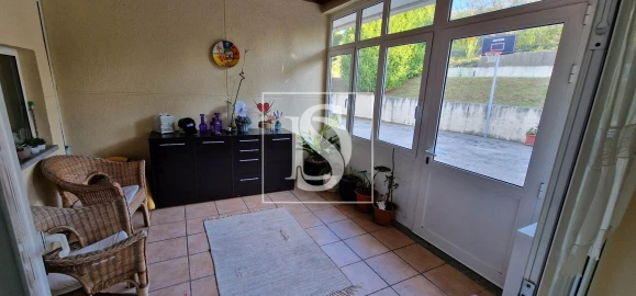 Moradia T5 para Venda em Donai