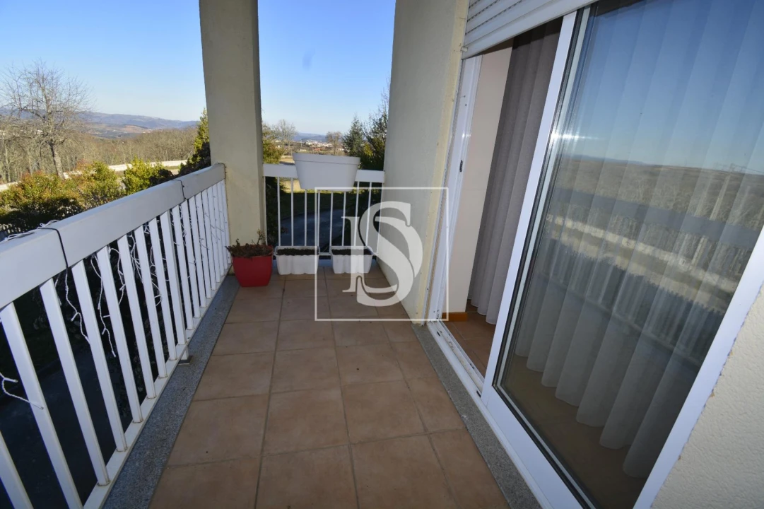 Moradia T5 para Venda em Donai Foto 5