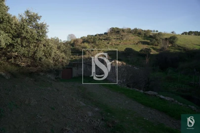 Quinta T0 para Venda em Sé, Santa Maria e Meixedo