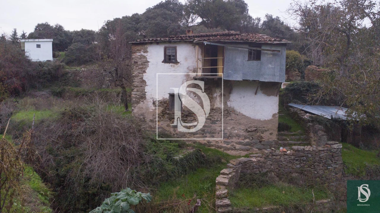 Quinta T0 para Venda em Sé, Santa Maria e Meixedo Foto 12