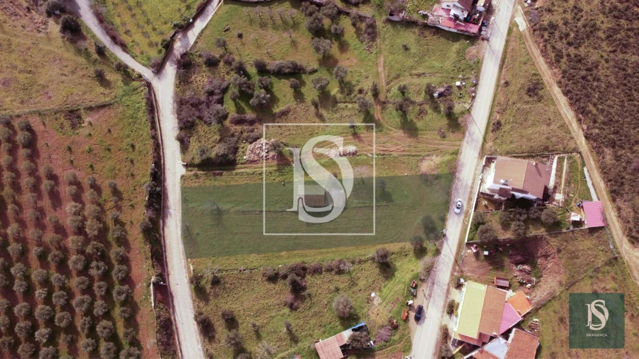 Terreno para Venda em Alfaião Foto 7