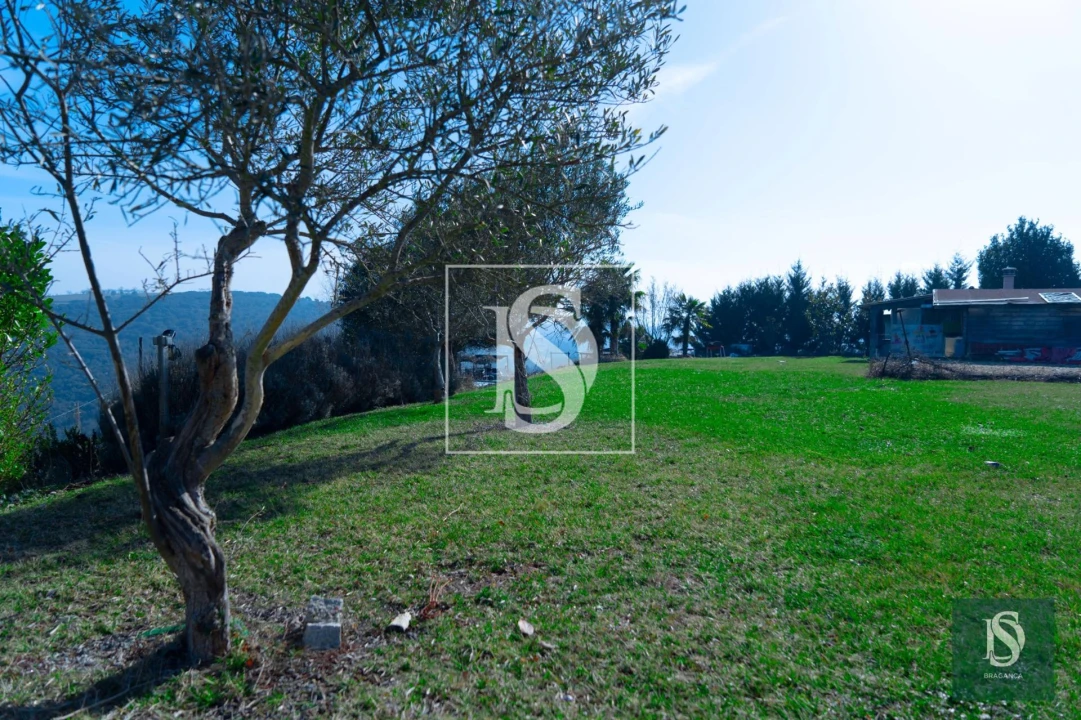 Terreno para Venda em Sé, Santa Maria e Meixedo Foto 10