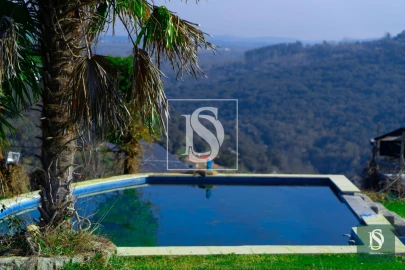 Terreno para Venda em Sé, Santa Maria e Meixedo