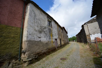 Moradia T2 para Venda em São Pedro de Serracenos