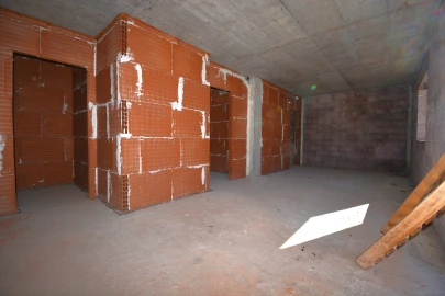 Prédio para Venda em Sé, Santa Maria e Meixedo