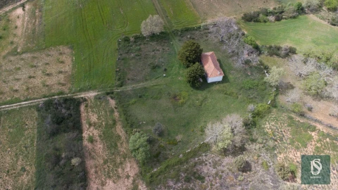 Moradia T0 para Venda em Ifanes e Paradela