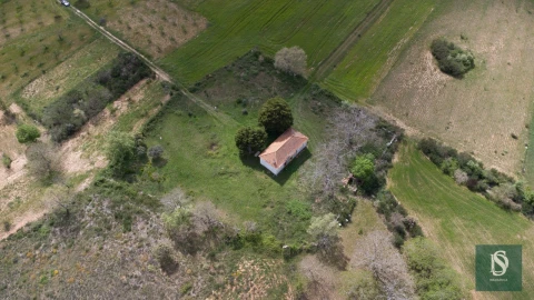 Moradia T0 para Venda em Ifanes e Paradela