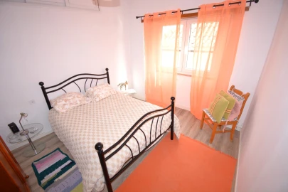 Prédio para Venda em Sé, Santa Maria e Meixedo