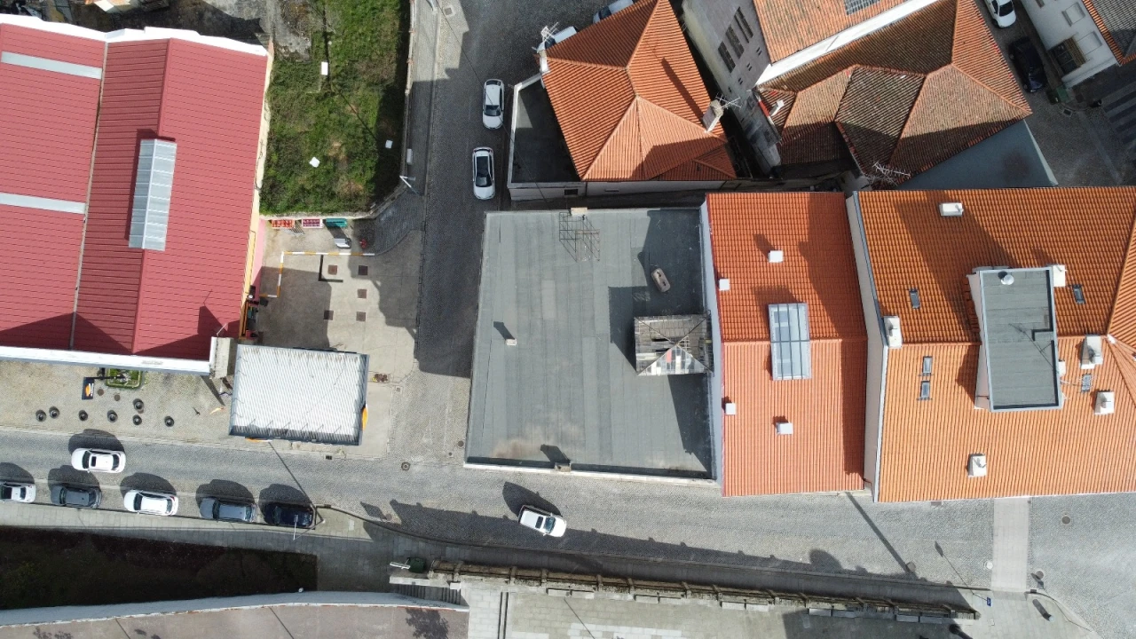 Prédio para Venda em Sé, Santa Maria e Meixedo Foto 16