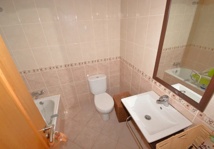 Moradia T5 para Venda em Rebordãos Foto 4