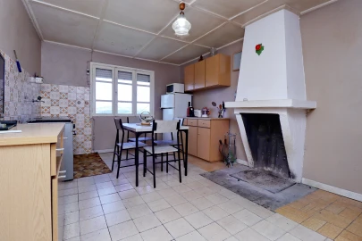 Moradia T3 para Venda em Santa Comba de Rossas