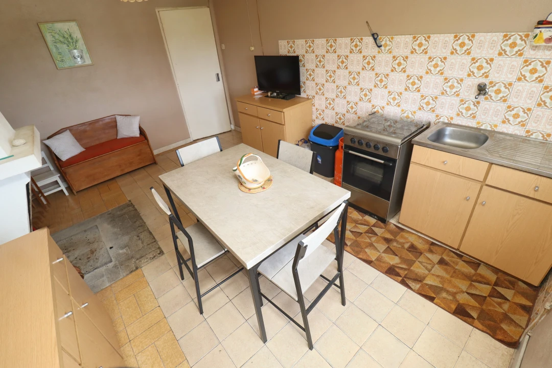 Moradia T3 para Venda em Santa Comba de Rossas Foto 7