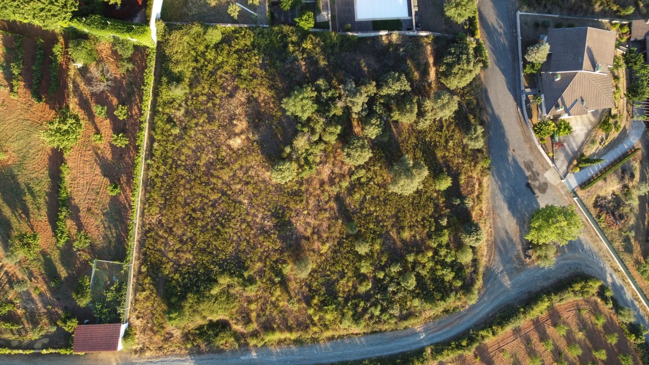 Terreno para Venda em Sé, Santa Maria e Meixedo Foto 1