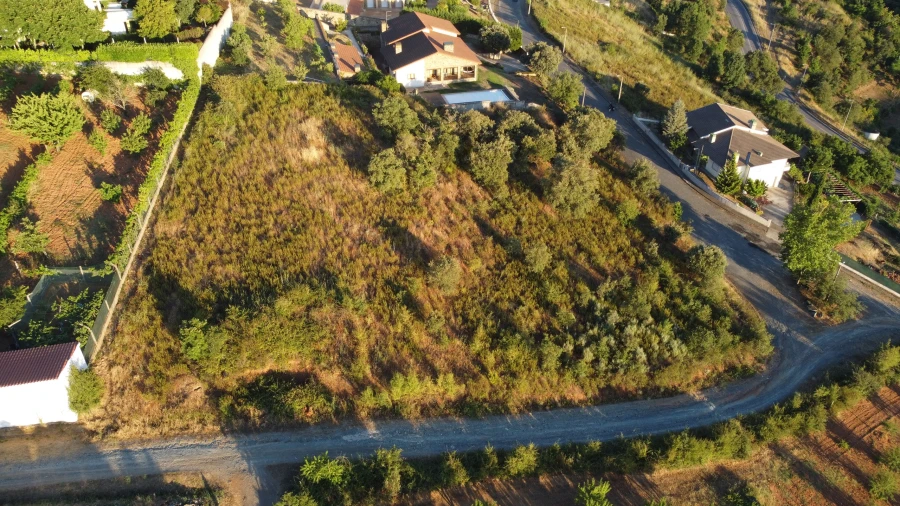 Terreno para Venda em Sé, Santa Maria e Meixedo Foto 3