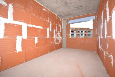 Apartamento T3 para Venda em Sé, Santa Maria e Meixedo