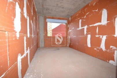 Apartamento T3 para Venda em Sé, Santa Maria e Meixedo