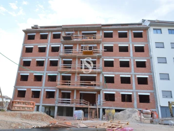 Apartamento T3 para Venda em Sé, Santa Maria e Meixedo