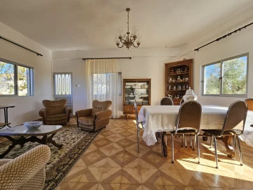 Moradia T3 para Venda em Parada e Faílde