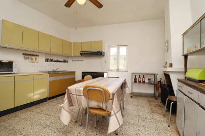 Moradia T3 para Venda em Parada e Faílde