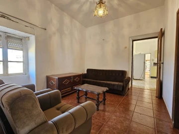 Moradia T3 para Venda em Parada e Faílde