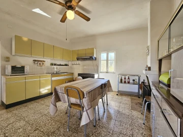 Moradia T3 para Venda em Parada e Faílde