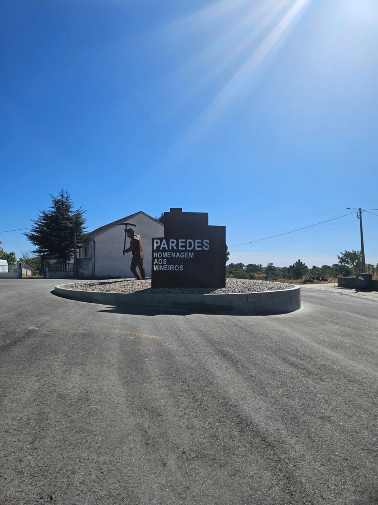 Moradia T3 para Venda em Parada e Faílde Foto 2