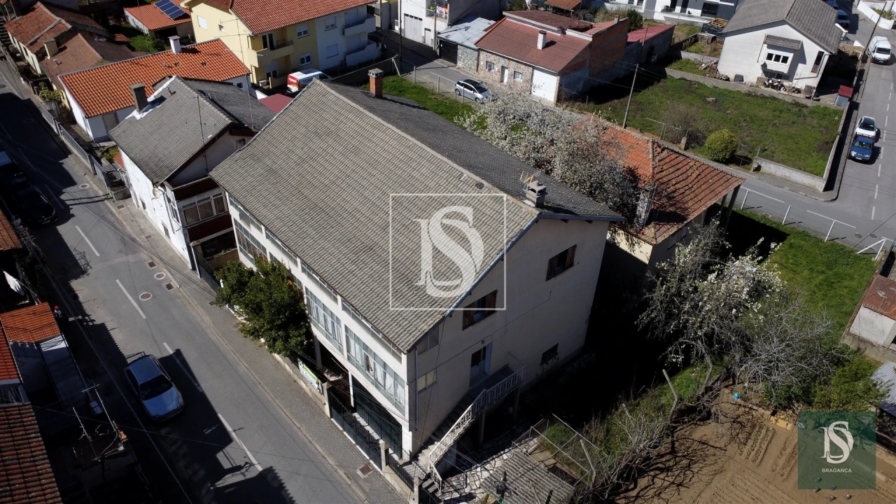 Moradia T10 para Venda em Sé, Santa Maria e Meixedo Foto 26