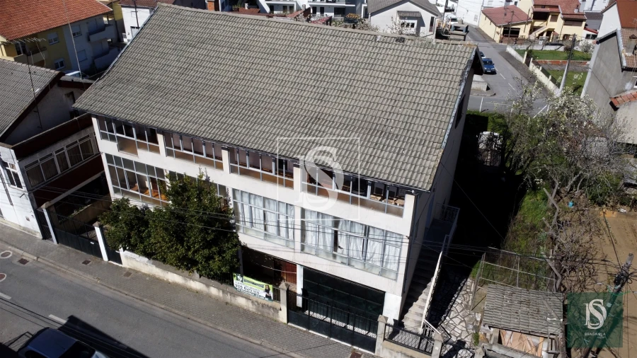 Moradia T10 para Venda em Sé, Santa Maria e Meixedo Foto 25