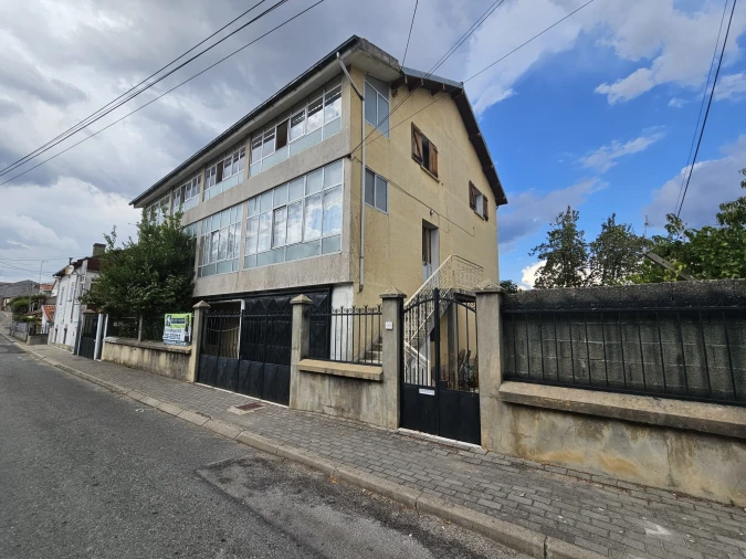 Moradia T10 para Venda em Sé, Santa Maria e Meixedo Foto 8