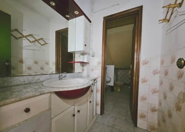 Loja para Arrendamento em Sé, Santa Maria e Meixedo