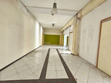 Loja para Arrendamento em Sé, Santa Maria e Meixedo