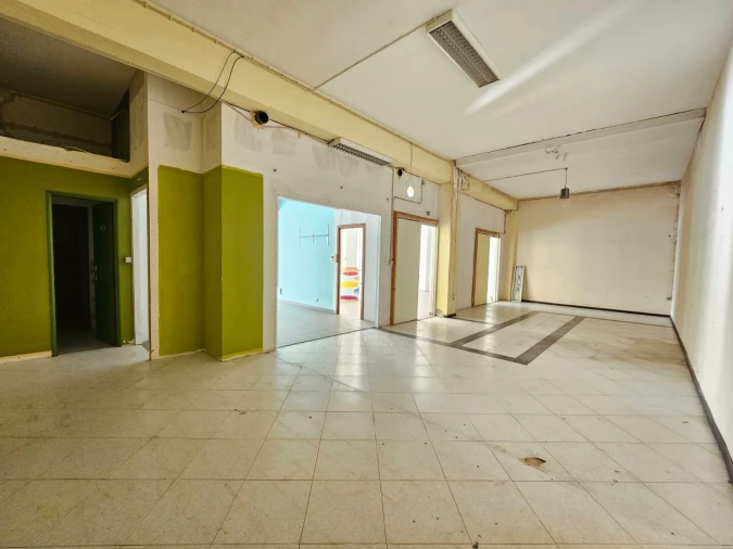 Loja para Arrendamento em Sé, Santa Maria e Meixedo Foto 6