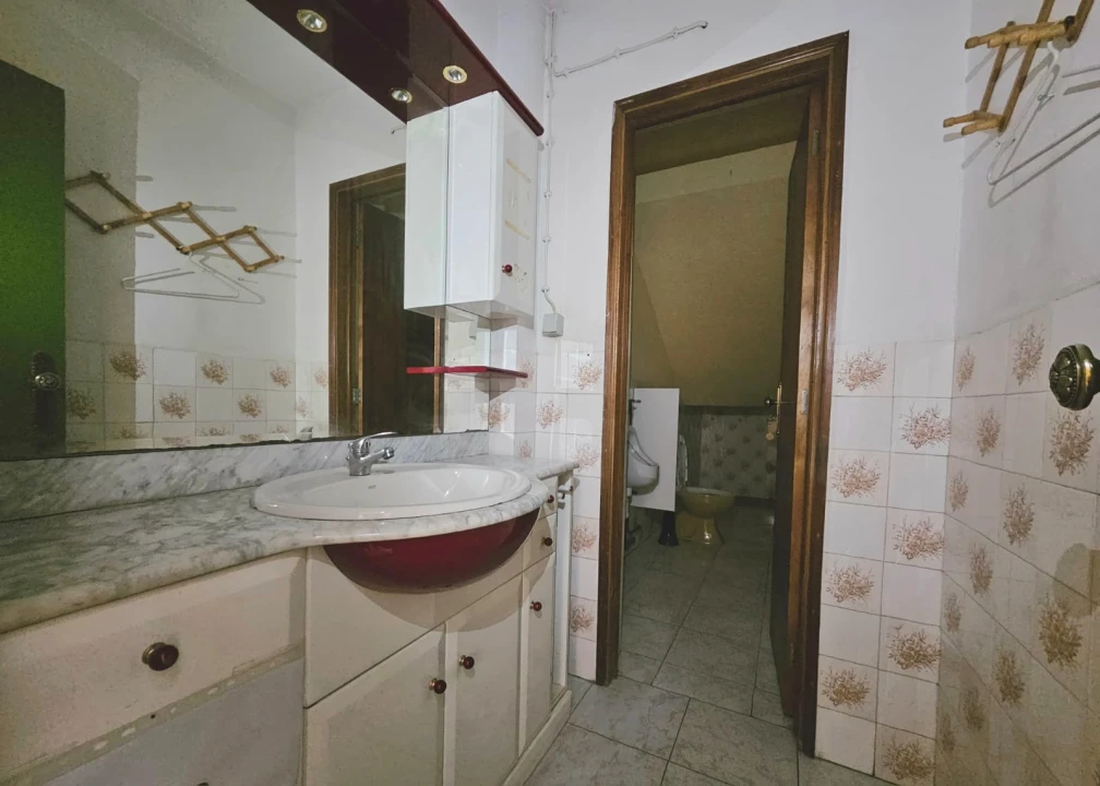 Loja para Arrendamento em Sé, Santa Maria e Meixedo Foto 9