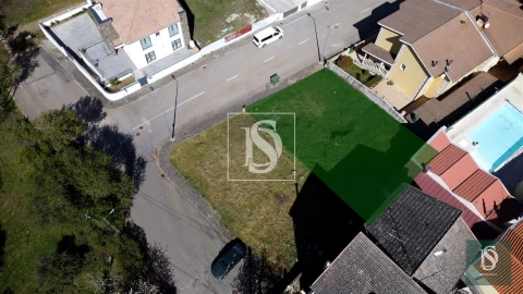 Terreno para Venda em Sé, Santa Maria e Meixedo