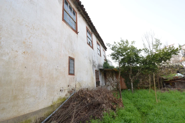 Moradia T2 para Venda em Sé, Santa Maria e Meixedo Foto 3