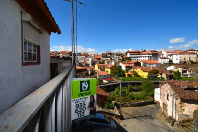 Moradia T0 para Venda em Sé, Santa Maria e Meixedo