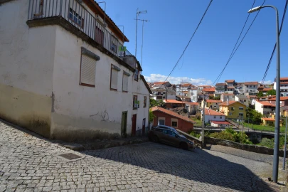 Moradia T0 para Venda em Sé, Santa Maria e Meixedo