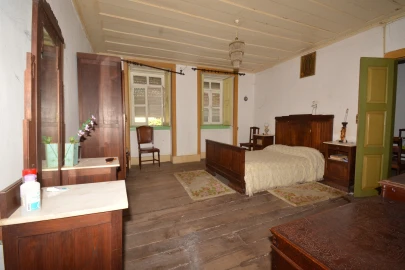 Moradia T0 para Venda em Sé, Santa Maria e Meixedo