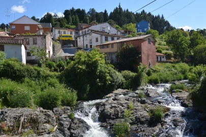 Moradia T0 para Venda em Sé, Santa Maria e Meixedo