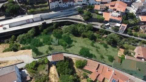 Moradia T0 para Venda em Sé, Santa Maria e Meixedo