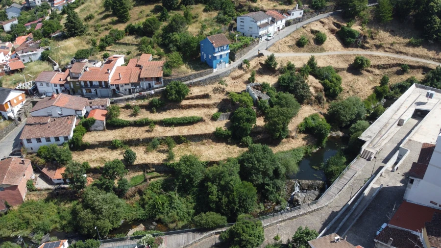 Moradia T0 para Venda em Sé, Santa Maria e Meixedo Foto 19