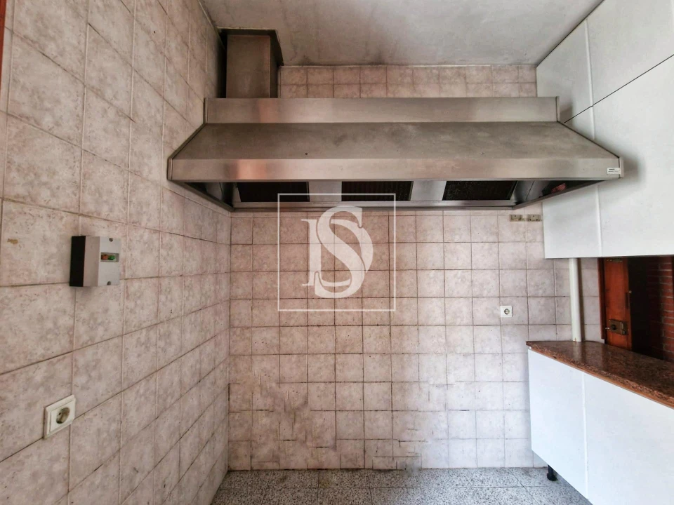 Prédio para Venda em Penacova Foto 14