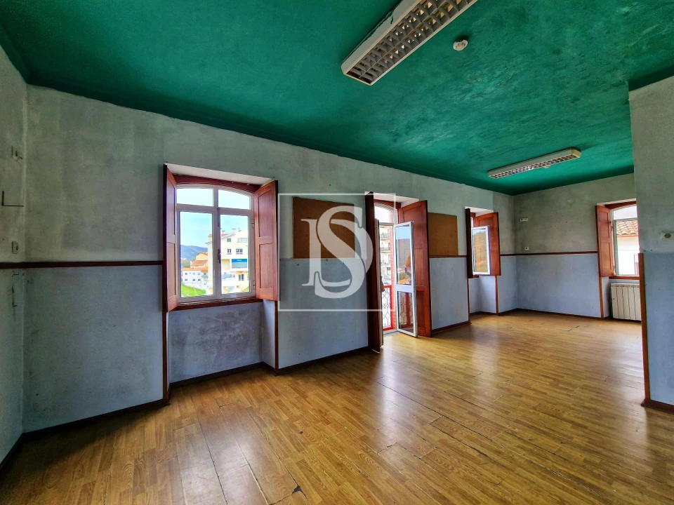 Prédio para Venda em Penacova Foto 21