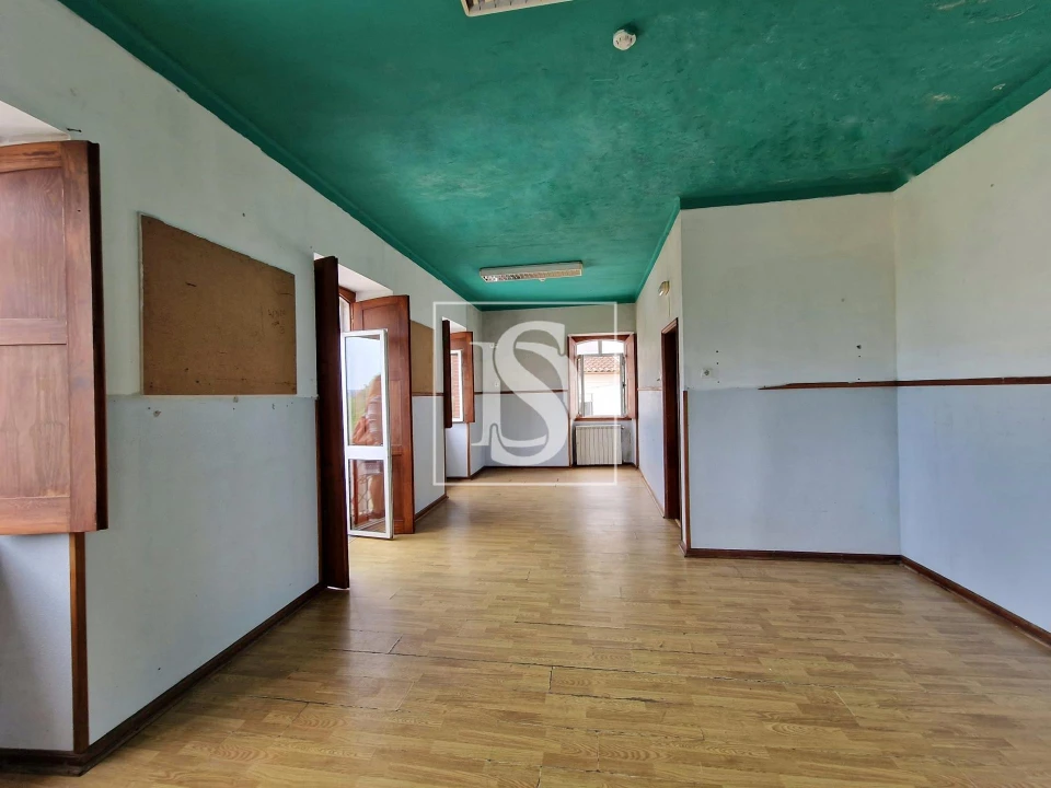 Prédio para Venda em Penacova Foto 10
